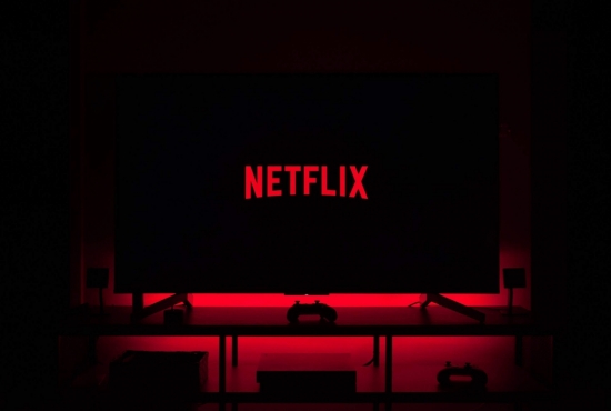 Netflix is definitely going to start showing adverts, chief exec confirms